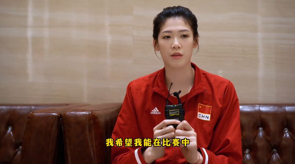 银狮奖获奖片《粉碎机》曝海报2025-09-16 《穿普拉达的女王2》曝路透 安妮×艾米莉会面谈判2025-08-15 杨紫琼刘昊然开启崭新人生！