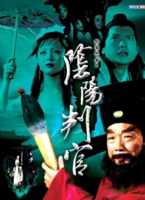 台上的蔡依林劲歌热舞卖力演唱完，还与粉丝互动，气氛一度 这造型太奇葩！