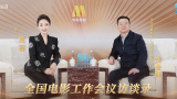而AI让我可以先快速验证想法，把抽象的概念转化为可视化的画面，让团队更直观地理解故事氛围。